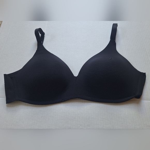 Soma Vanishing 360 Wireless Bra Black Padded Adjustable Straps 3 Hook Womens 38C - Picture 1 of 5